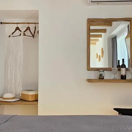 Polychronis Private Pollonia